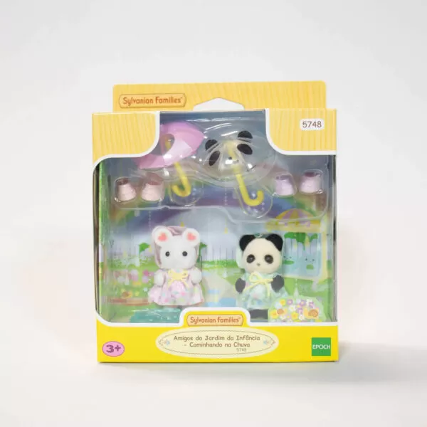 Sylvanian Families Amigos Caminhando Na Chuva